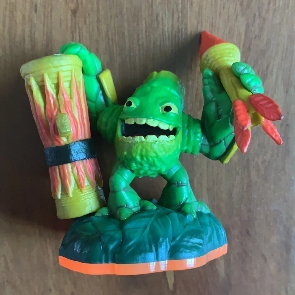 Skylanders figures lot